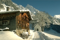 Gerstruben mit Höfats im Winter (Foto: Herbert Gruber)